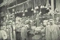 عکس| سفر زمان؛ تصویری از یک «تیرانداز عینکی» در ایران دوران قاجار