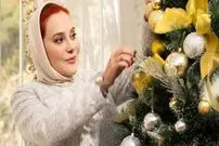 تصاویر؛ استایل زمستانی و درخشان «آرام جعفری»؛ پیشواز کریسمس با تم نقره‌ای 