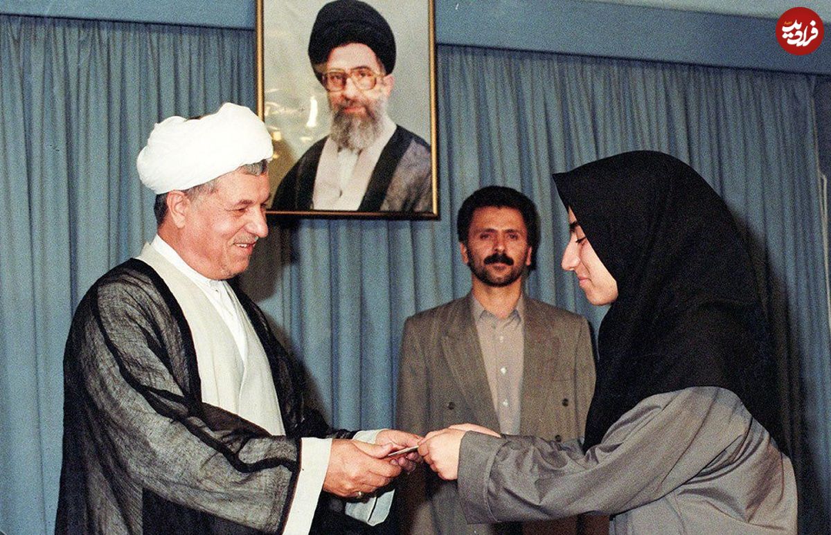 ببینید؛ سفر به تاریخ؛ «هاشمی رفسنجانی» به «مریم میرزاخانی» چه گفت؟