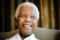 عکس| سفر در زمان؛ «نلسون ماندلا» در کنار رهبران ارتش الجزایر؛ سال 1340