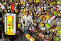 ببینید؛ مراحل بازیافت قوطی های آلومینیومی روغن و تولید قوطی های جدید در پاکستان