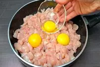 ببینید| طرز تهیه یک غذای فوری با مرغ و تخم مرغ