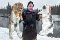 ببینید| غذای روستایی در اوکراین؛ پخت یک غذای سنتی با خرگوش در هوای برفی