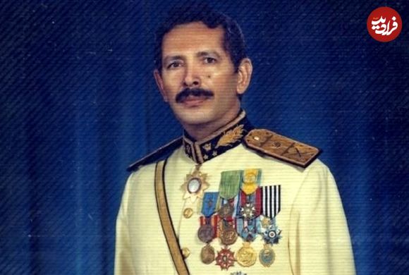 عکس؛ سفر در زمان؛ «سرلشکر فربد، دومین فرمانده ارتش در کنار بازرگان و رهبر انقلاب»؛ سال 58