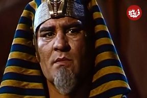 عکس| سفر در زمان؛ «پوتیفار» سریال یوسف پیامبر در حاشیه یک مراسم در 65 سالگی