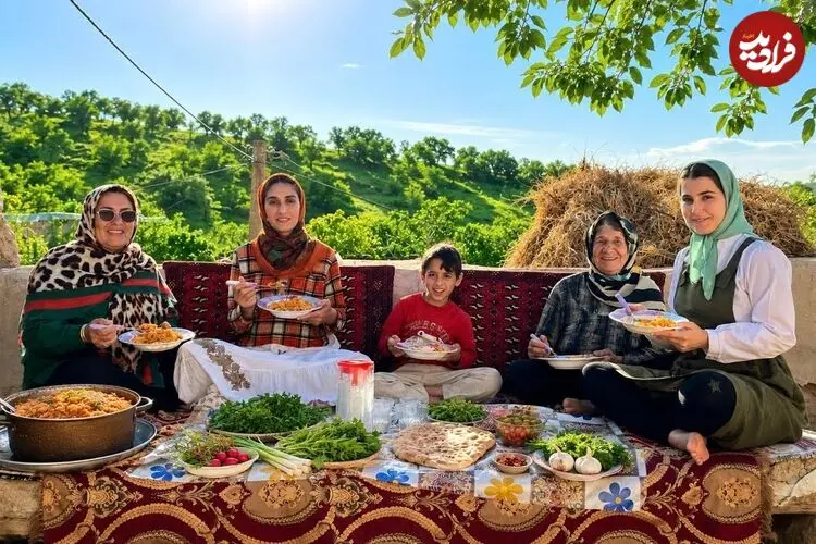 ببینید| غذای روستایی در ایران؛ پخت استانبولی و تهیه سالاد در مزرعه