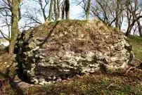 «جواهر اربابی» در ویرانه‌های قلعۀ قرون وسطایی پیدا شد