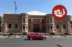 عکس| سفر به ایران قدیم؛ منظرۀ خاکی و خلوت «میدان بهارستان» در یک قرن قبل