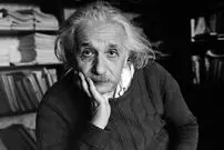 عکس| سفر در زمان؛ «آلبرت انیشتین» و ریچارد هالدین در انگلیس؛ سال 1300