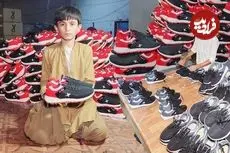 ببینید؛ مراحل تماشایی تولید انبوه کفش ورزشی در کارگاهی در پاکستان