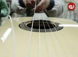 ببینید| مراحل دیدنی ساخت گیتار کلاسیک در کارگاهی در کره جنوبی