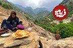 ببینید؛ غذای روستایی در افغانستان؛ پخت نان سنتی و تهیه پنیر توسط مادربزرگ 83 ساله