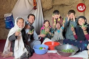 ببینید| غذای روستایی در افغانستان؛ پخت خوراک بامیه در غار