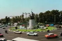 تصاویر؛ سفر در زمان؛ روایتی جعلی از مجسمه ۹۰ ساله پایتخت