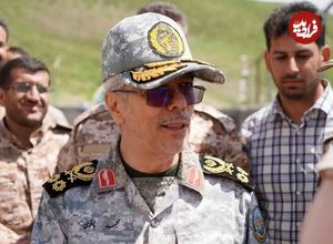 عکس؛ سفر به تاریخ؛ «سرلشکر باقری» چند ساعت قبل از شهادت در یک پایگاه مرزی