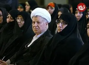 عکس| سفر زمان؛ هاشمی رفنسنجانی و همراهانش در قبرستان بقیع؛ دهۀ 70