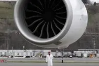 (ویدئو) لحظه هولناک بلعیده شدن خدمه فرودگاه توسط موتور هواپیما