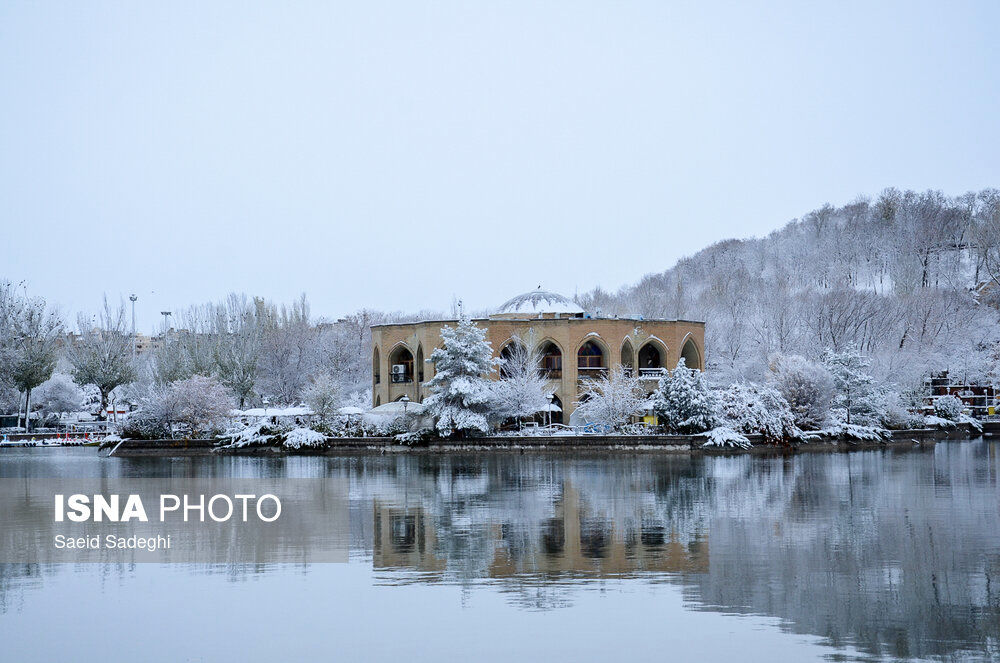 (تصاویر) بارش اولین برف پاییزی در تبریز