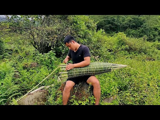 (ویدئو) ساخت تله ماهی بامبو؛ تکنیک باستانی به دام انداختن ماهی در نزدیکی مرز تبت