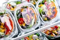 آیا باید سالادهای بسته‌بندی را شست‌وشو دهیم؟