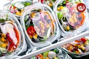 آیا باید سالادهای بسته‌بندی را شست‌وشو دهیم؟