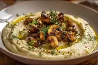 ببینید| طرز تهیه سوپ گل کلم خامه ای با قارچ به روش آشپز مشهور ایتالیایی