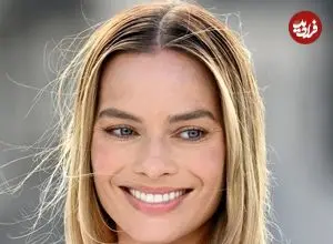 عکس| سفر در زمان؛ «مارگو رابی» در حال امضا دادن به طرفداران اش در نیویورک؛ سال 1392