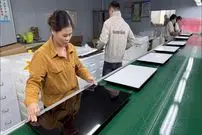 ببینید| فرآیند دیدنی تولید تلویزیون های LED در کارخانه های کره جنوبی