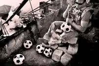 توپ فوتبال و توپ جنگی!