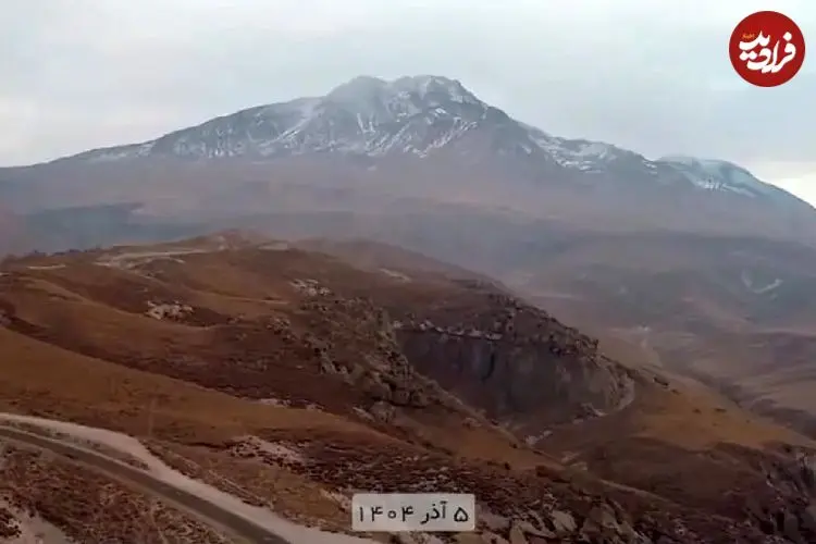 ببینید؛ تغییر چهره سبلان؛ از آبان پوشیده از برف تا آذر بهاری