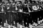 عکس| سفر زمان؛ «یک سرباز قاجاری» با یونیفرم و شمشیر در آتلیه عکاسی؛ سال 1293
