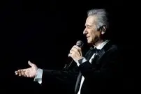 عارف، خواننده ایرانی، درگذشت