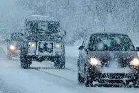 عکس تاریخی از رانندگی روی یخ و برف در تهران!