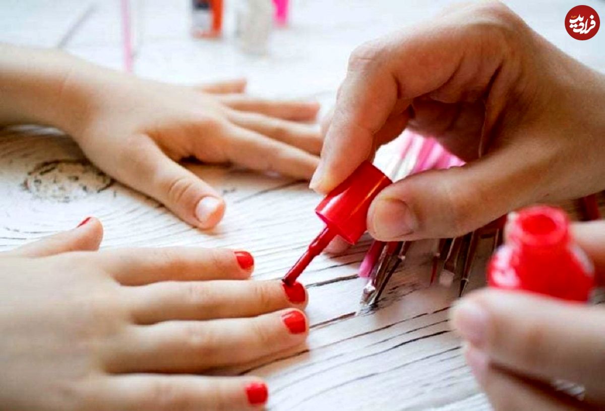 ببینید؛ پیشنهاد روانشناس صداوسیما درباره لاک زدن دختربچه‌ها