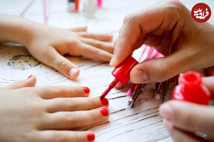 ببینید؛ پیشنهاد روانشناس صداوسیما درباره لاک زدن دختربچه‌ها