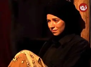 عکس| سفر در زمان؛ «الیزابت داعشی» سریال پایتخت 5 در کنار برج میلاد؛ سال 1403