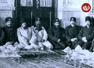 عکس؛ سفر به تاریخ؛ چهرۀ «داماد 16 سالۀ ناصرالدین شاه» در روز عروسی با «اخترالدوله، دختر شاه»