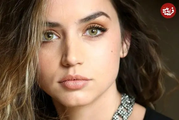 عکس| سفر در زمان؛ «آنا د آرماس» در مراسم افتتاحیه فروشگاه Natura در بارسلونا؛ سال 1391