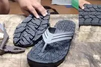 (ویدئو) ساخت صندل لاستیکی منحصر به فرد توسط هنرمند پاکستانی !