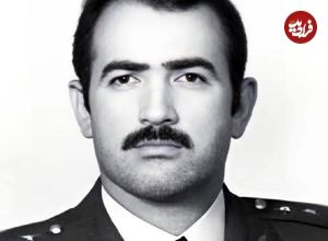 عکس؛ سفر در زمان؛ «محمود اسکندری» ماهرترین خلبان فانتوم جهان در کنار جنگنده اش؛ دهه 50