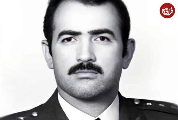 عکس؛ سفر در زمان؛ «محمود اسکندری» ماهرترین خلبان فانتوم جهان در کنار جنگنده اش؛ دهه 50