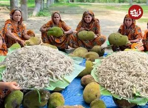 ببینید| غذای روستایی در هند؛ پخت یک غذای محلی با جک فروت و میگو 