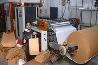 (ویدئو) مراحل تولید انبوه ساک دستی پارچه ای در کارگاهی در پاکستان