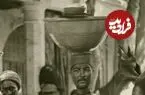 عکس| سفر زمان؛ رهگذران در یکی از خیابان‌های تهران در دوران قاجار