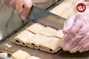 ببینید| غذای خیابانی در آمریکا؛ پخت کوکی با مربای تمشک و شکلات در شیکاگو