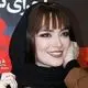 عکس| سفر زمان؛ چهرۀ «بهنوش طباطبایی» 22 سال قبل در پشت‌صحنه «عشق گمشده»