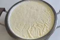 (ویدئو) نحوه درست کردن یک ماست سفت و سخت و خوشمزه با 5 لیتر شیر