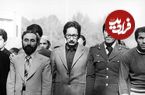 عکس؛ سفر در تاریخ؛ «ابوالحسن بنی صدر در کنار قاب عکس پدرش»؛ سال 58
