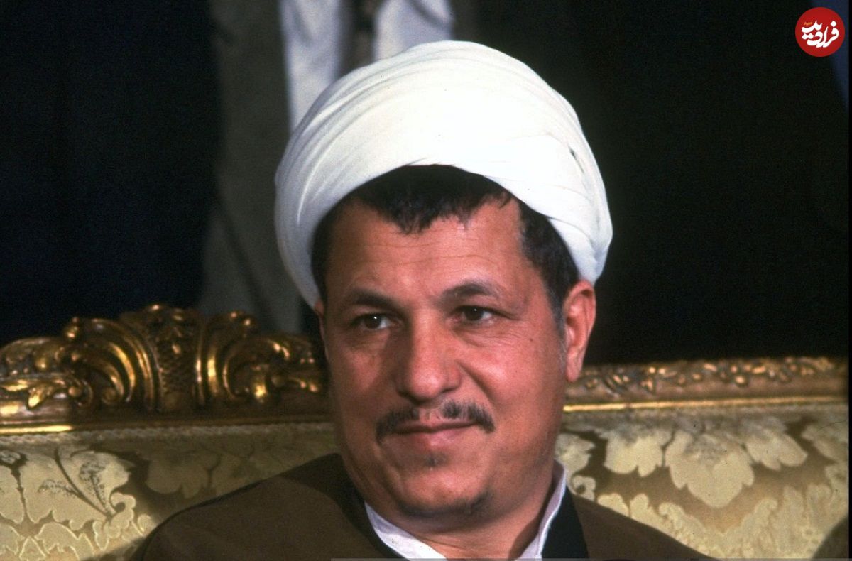 عکس؛ سفر در زمان؛ «هاشمی رفسنجانی در جوانی در کنار فرزندان اش»؛ قبل انقلاب