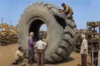 ببینید| مراحل دیدنی ترمیم  لاستیک غول پیکر لودر